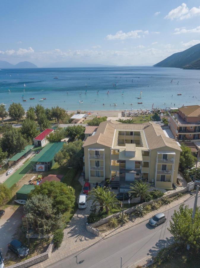 Cosmos Hotel Vasilikí Exterior foto